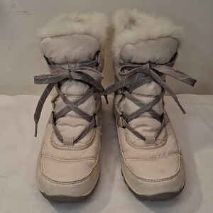 Sorel Women's Whitney Winter Boots. Faux Fur Lining. NL2776. Barely Worn.